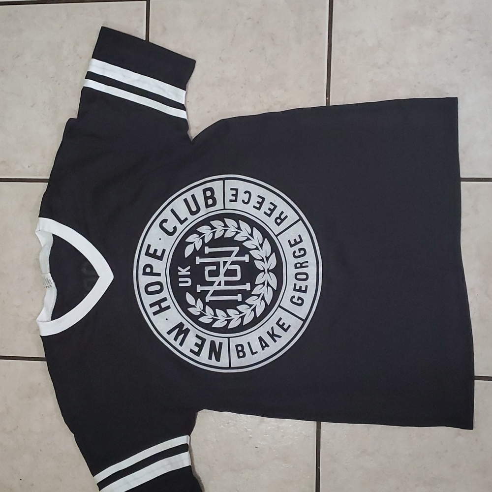 NWOT New Hope Club black an white v neck tee.